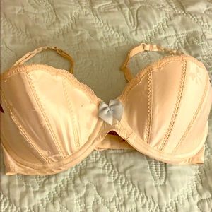 Victoria’s secrets silky bra